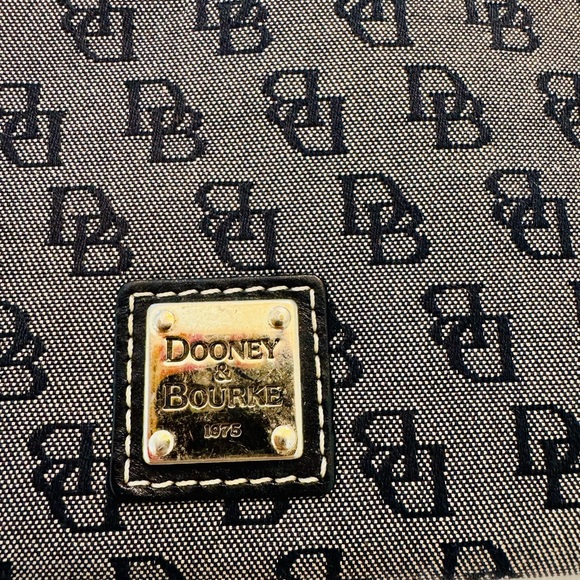 Dooney & Bourke Gray and Blue Clutch Wristlet - Picture 3 of 6